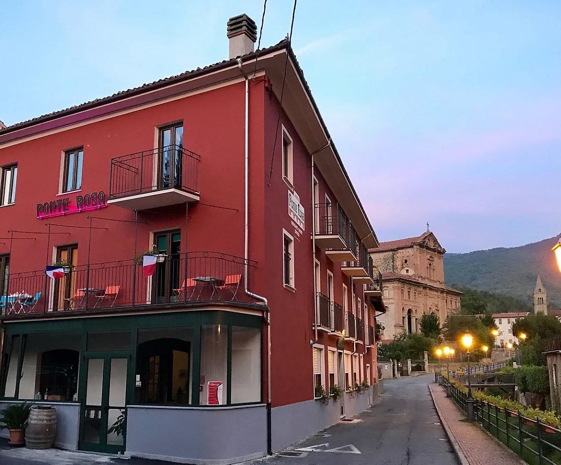 Riapre la Locanda Ponte Rosa: tradizione e accoglienza nel cuore del Borgo Medievale