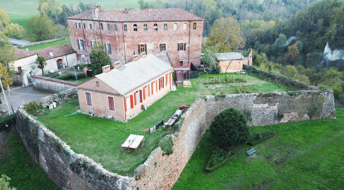 Il fossato dell'antico castello castello diventer&agrave; un luogo per tutta la comunit&agrave;