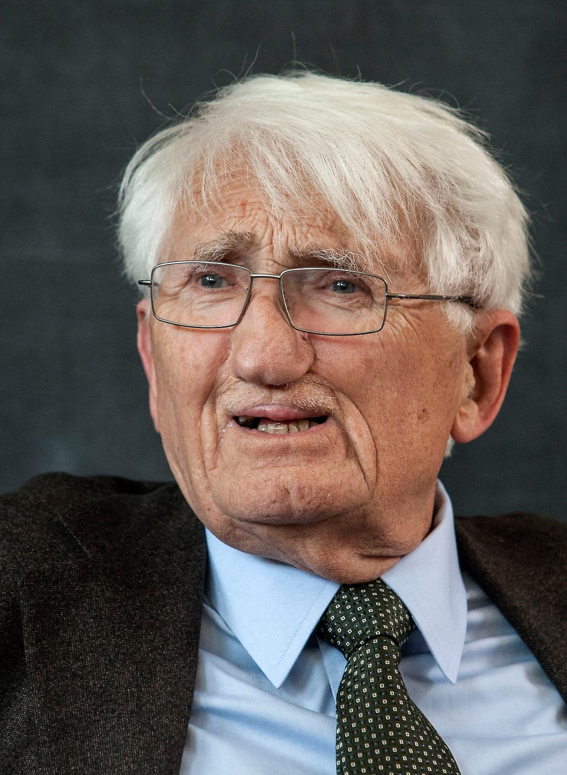 J&uuml;rgen Habermas, il grande della ragione che dialogava con Ratzinger