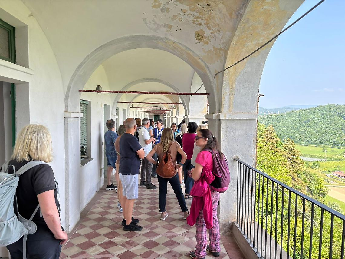 Il santuario nella roccia riapre: i volontari curano una nuova estate di visite tra Fede e Storia