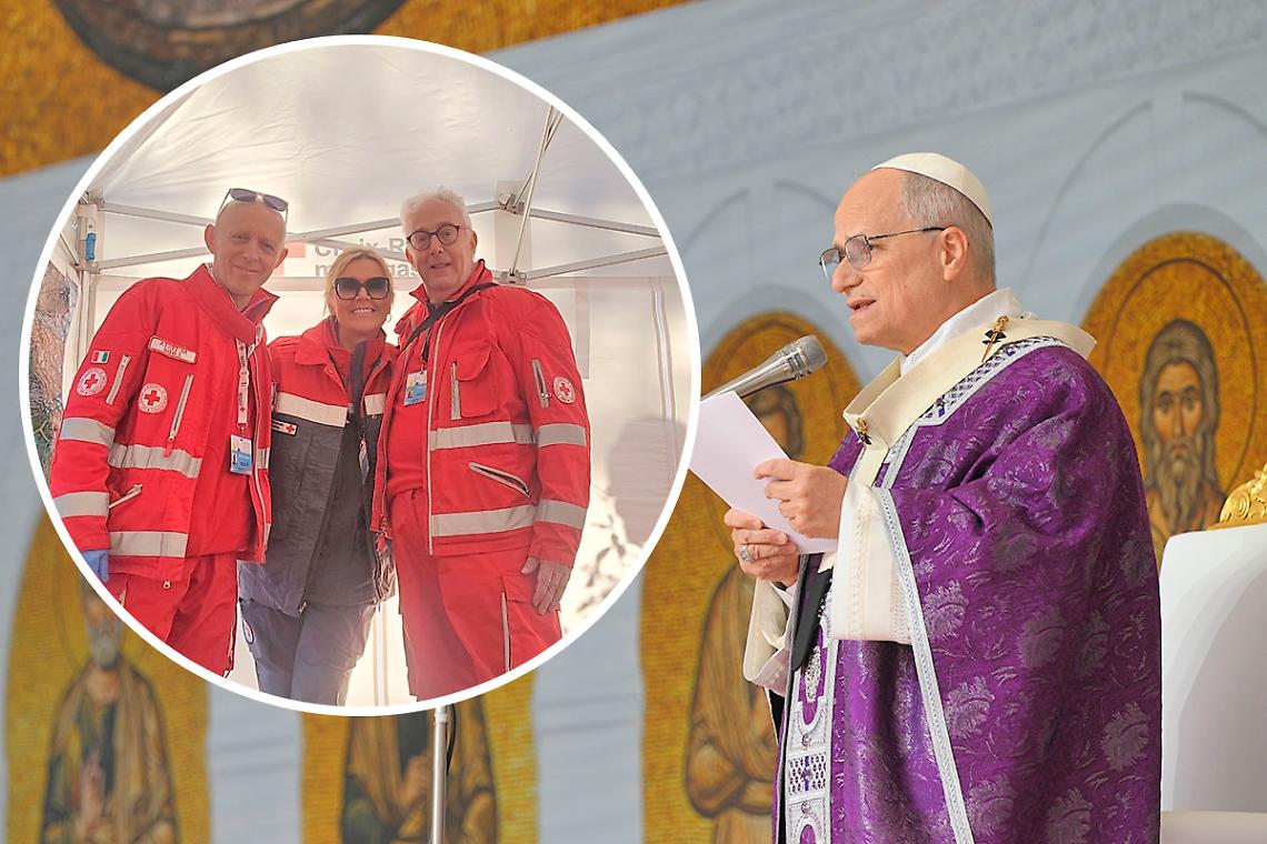 volontari croce rossa papa Leone