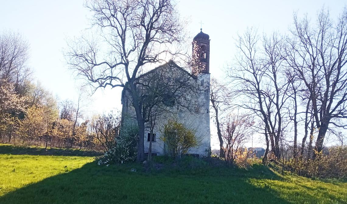 Una gemma tra i prati: la cappella di Santa Lucia torner&agrave; all'antico splendore