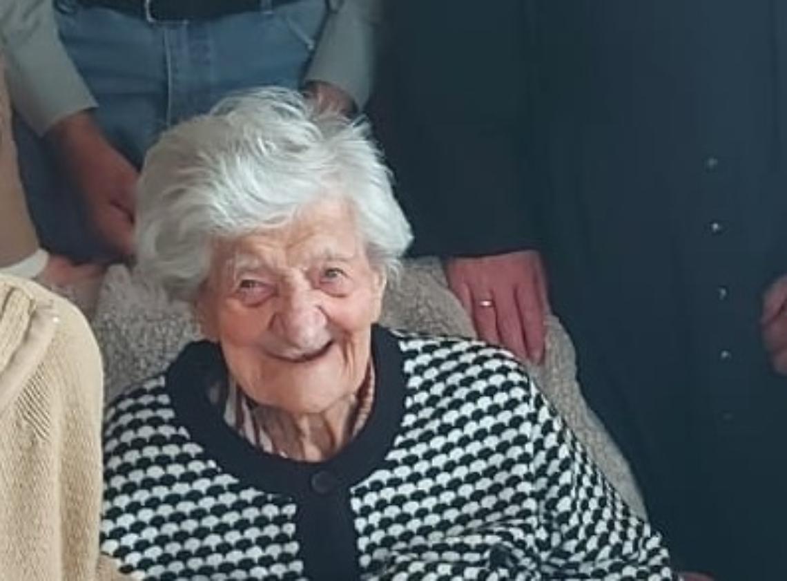 Oggi festeggia un secolo di vita: auguri alla signora Margherita per i suoi 100 anni