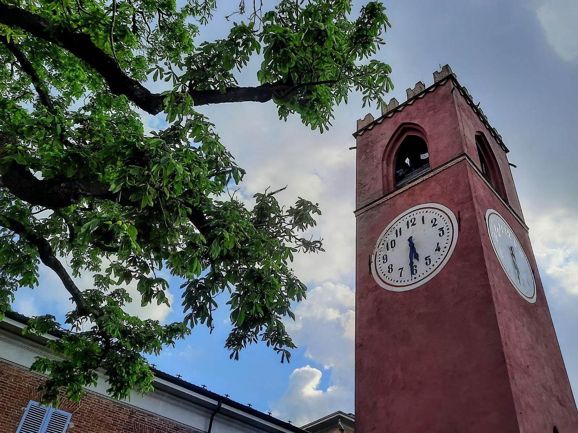 Un simbolo che torna a splendere: Dogliani investe sulla sua torre