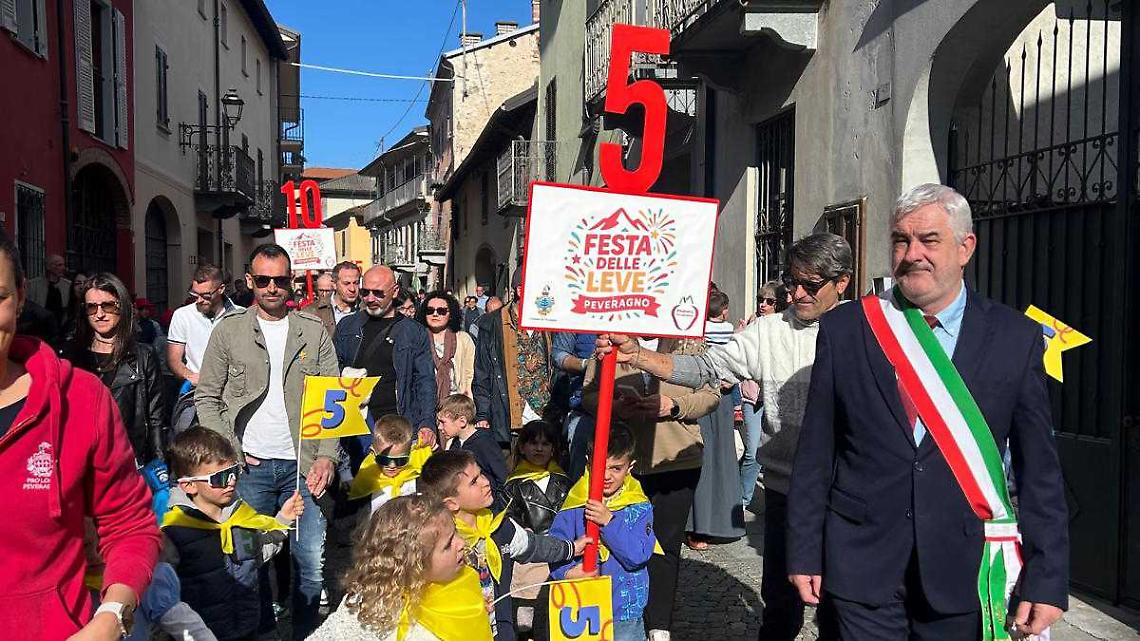 Pasquetta tra generazioni: la festa delle leve unisce il paese
