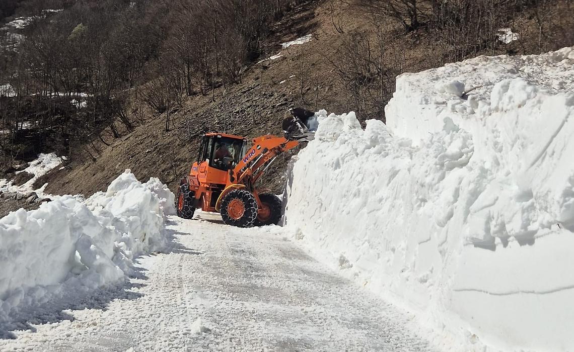 Dopo le valanghe di quest'inverno, da oggi riaprono due strade strategiche nel Cuneese