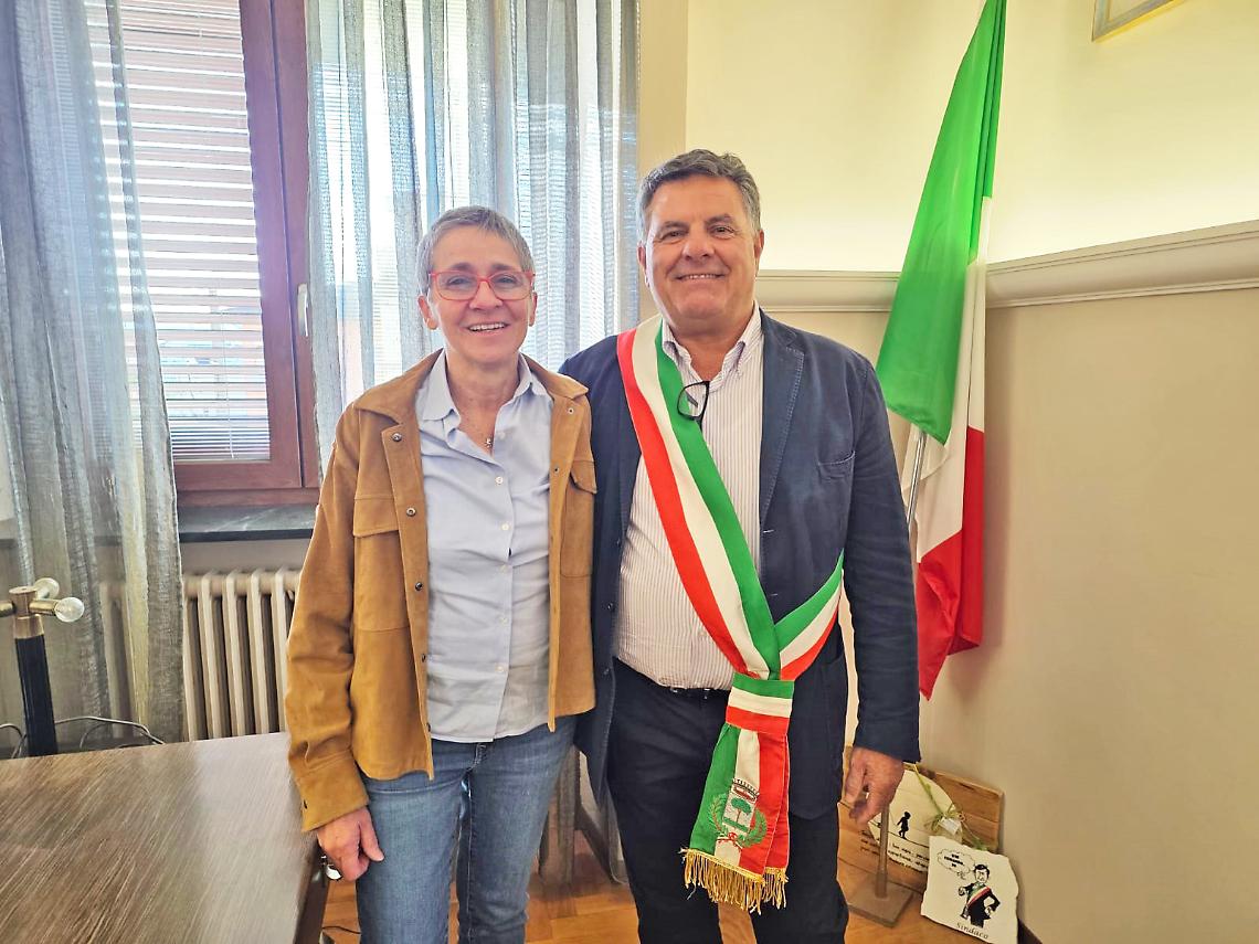 Il congedo alla storica dipendente: il saluto del sindaco per la meritata pensione