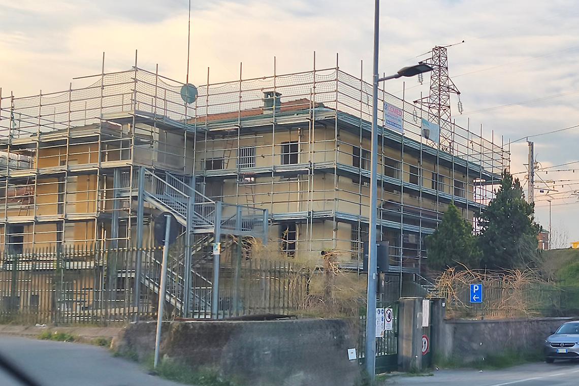 Intoppi nei lavori: il nuovo presidio medico apre solo a fine anno