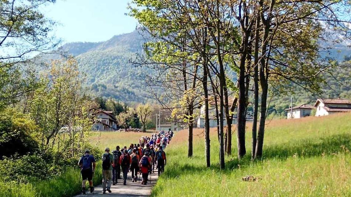 Vent&rsquo;anni di passi e memoria: continua la tradizione della "Viasolada" nel giorno della Liberazione