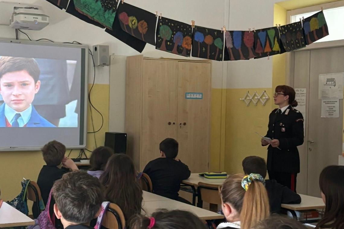 Parlare di bullismo nelle scuole? I Carabinieri sanno come fare