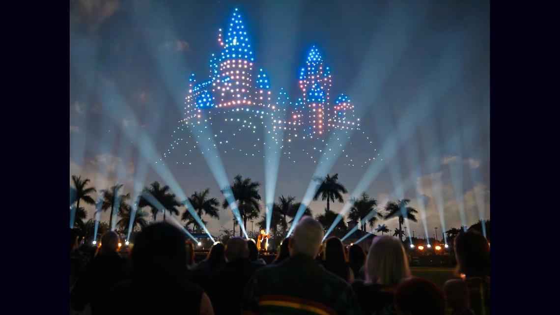 Harry Potter prende il volo: 1.200 droni illuminano il cielo in uno show unico