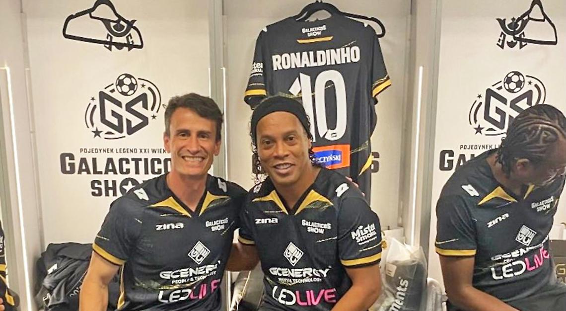 Il bomber &egrave; impegnato con Ronaldinho, ma la squadra vince ancora