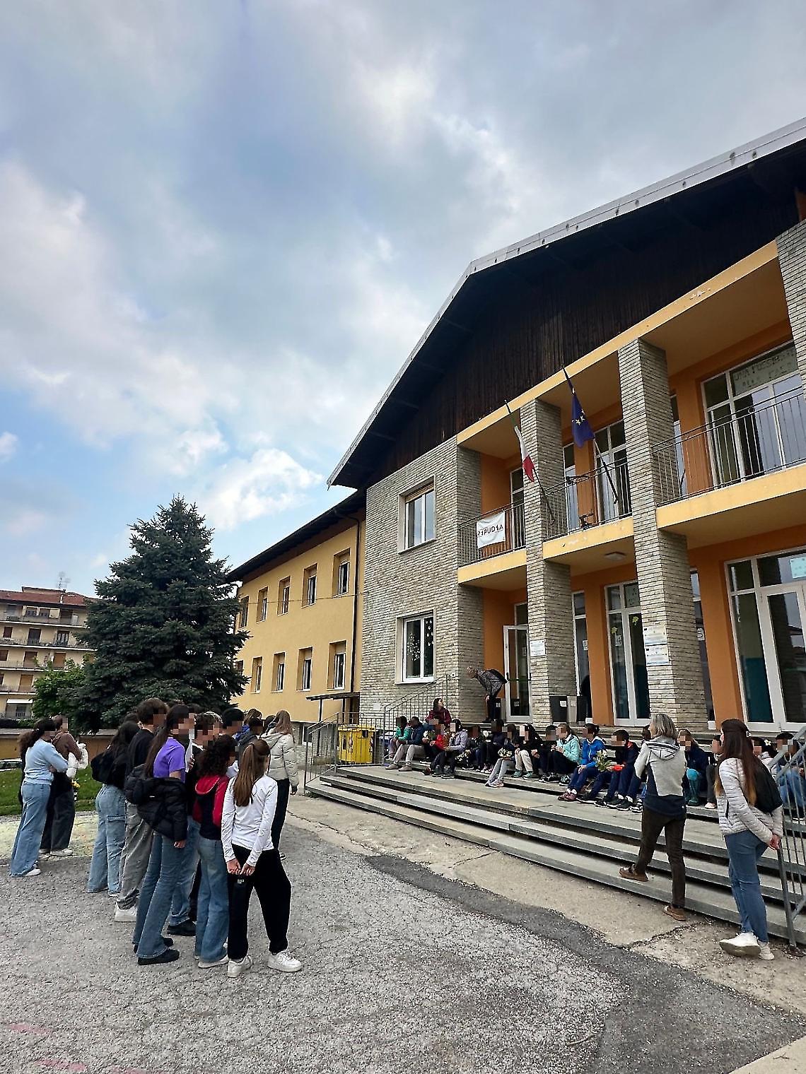 Sui luoghi della Resistenza: il viaggio dei ragazzi che emoziona la comunit&agrave;