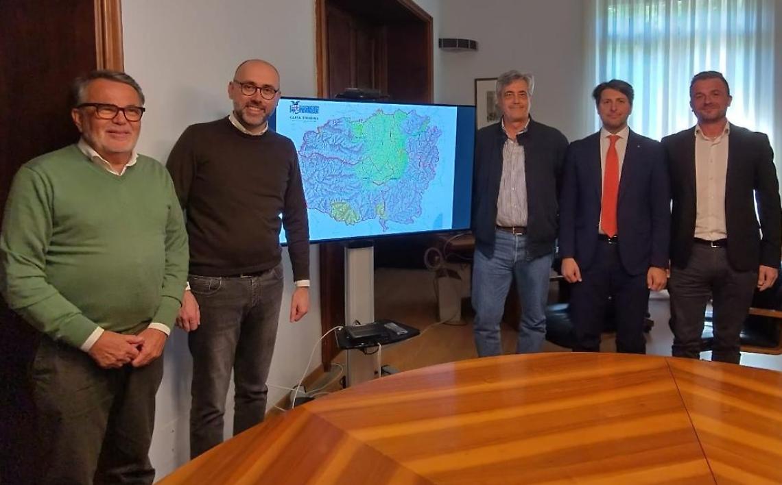 &laquo;Andare oltre i problemi contingenti&raquo;: sulle strade della Granda non basta pi&ugrave; tappare le buche