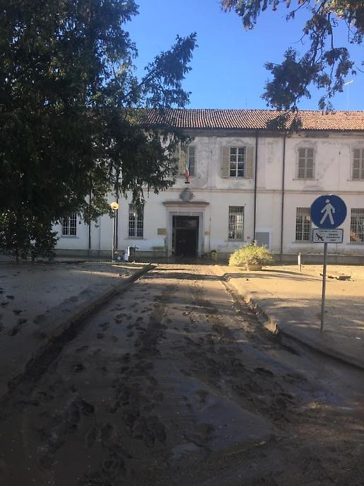 3eb0cb7c 3b3e 4e13 94eb 7cc88fe22459