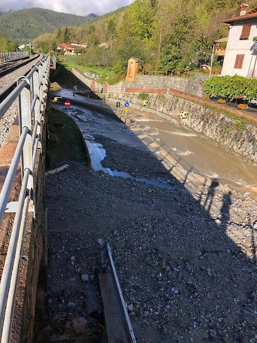 7696f3a5 C9b3 4094 9821 8b164b0f17dc