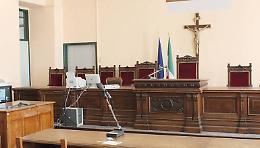 Mondovì, botte e rapina per il debito non pagato al pusher