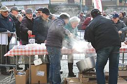 Sapori della trazione: a Farigliano torna la “Fiera dei puciu”