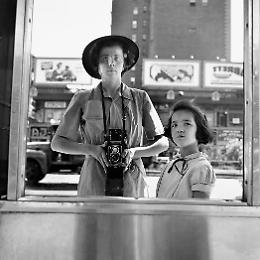 Le mani di Vivian Maier
