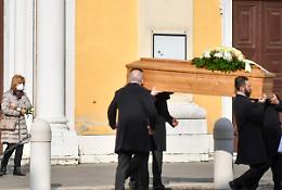 Tornano i funerali, no alle messe: il disaccordo dei vescovi italiani