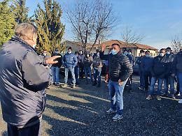«La nostra autonomia è compromessa», la protesta degli allevatori all'Anaborapi di Carrù