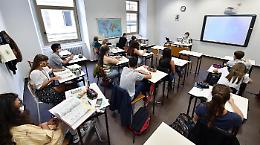 Il comitato Scuole Aperte Cuneo scrive a Draghi: «Lezioni in classe per tutti»