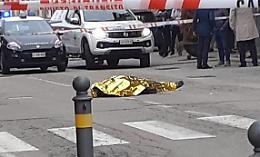 Sparatoria dopo rapina in gioielleria a Grinzane: due morti, il terzo rapinatore ferito e fermato