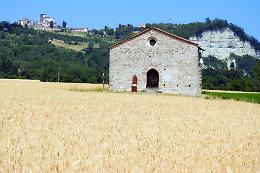&ldquo;Passeggiata Gourmet&rdquo; in collina, tra le suggestive cappelle di Cigli&egrave;