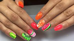 La manicure estiva super cool 2021