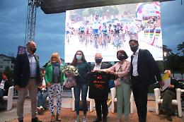 I campioni del ciclismo a Cuneo incoronano Elisa Balsamo e il Giro d'Italia Donne