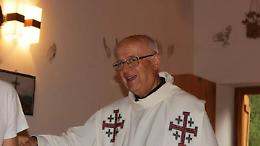 Venerdì pomeriggio a Dogliani, i funerali di don Luigino Galleano