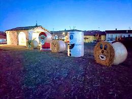A Farigliano, Babbo Natale con le renne: nuovo "blitz" dell'artista misterioso