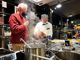 Il Cappone di Morozzo apre la serie di show cooking di Campagna Amica