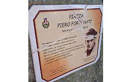 Magliano: danneggiata la targa in memoria del partigiano Piero Fortunati
