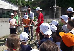 Bambini in festa a Bastia: inaugurati gli orti didattici di Elementari e Materna