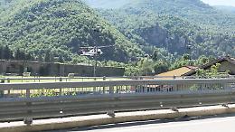 Auto si ribalta sulla Torino-Savona: quattro feriti, 85enne trasportato in elicottero a Cuneo