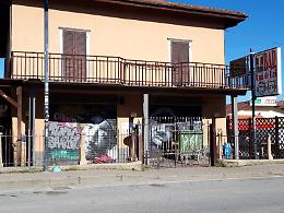 Pandemia e bollette alle stelle: chiude il bar “Lui e Lei” di Clavesana