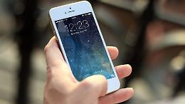 Porta il cellulare a sbloccare, ma è rubato