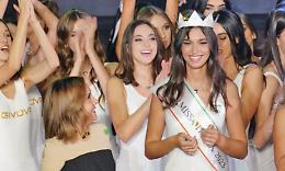 Miss Italia 2023 arriva da Cervere: incoronata Francesca Bergesio