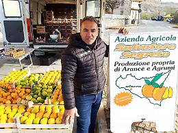 Bastia Mondovì: Salvatore invita a provare le sue ultime arance, sempre più dolci