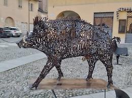 Franco Alessandria torna alle origini: la sua ultima opera è un cinghiale “di chiavi”