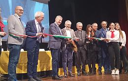 Ceva conferma il suo amore per il “Marenco”: “Teatro Insieme” fa il pienone