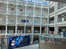 I disegni dei bambini colorano l'Ospedale di Mondovì grazie ad Autismo Help