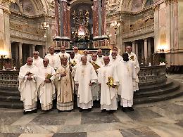 Festa per sacerdoti e diaconi al traguardo di significativi anniversari. In tre sono preti da 60 anni