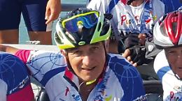 Disavventura per il parroco "ciclista" di Ceva, don Franco Bernelli: si scontra in bici contro un capriolo