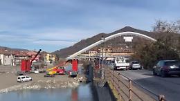 VIDEO - A Garessio iniziata la posa del nuovo ponte "Odasso"