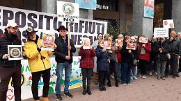 No al deposito rifiuti di Clavesana: pullman gratuito per manifestare a Cuneo