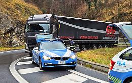 Tir sulla Statale 28: intensificati i controlli contro gli accessi indiscriminati