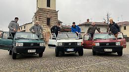Sei amici, da Dogliani e Farigliano, pronti per il “Panda Raid”, nel deserto del Marocco