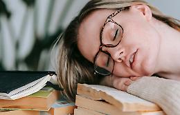 Il 74% degli studenti universitari dorme meno di quanto dovrebbe